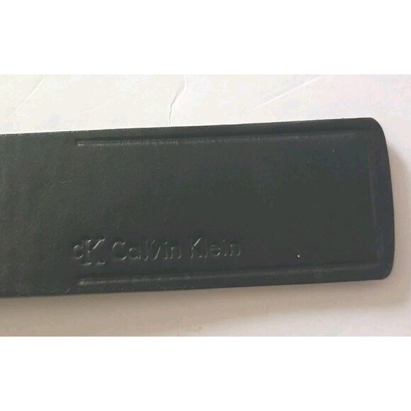 Calvin Klein Men's Belt Size 42 Reversible Genuine Leather Black Dress Work Belt - Picture 7 of 8